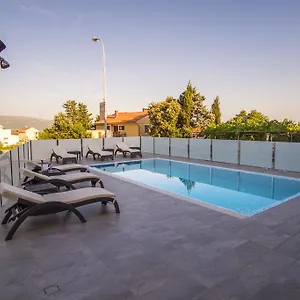  Appartement Apartments&rooms Krk